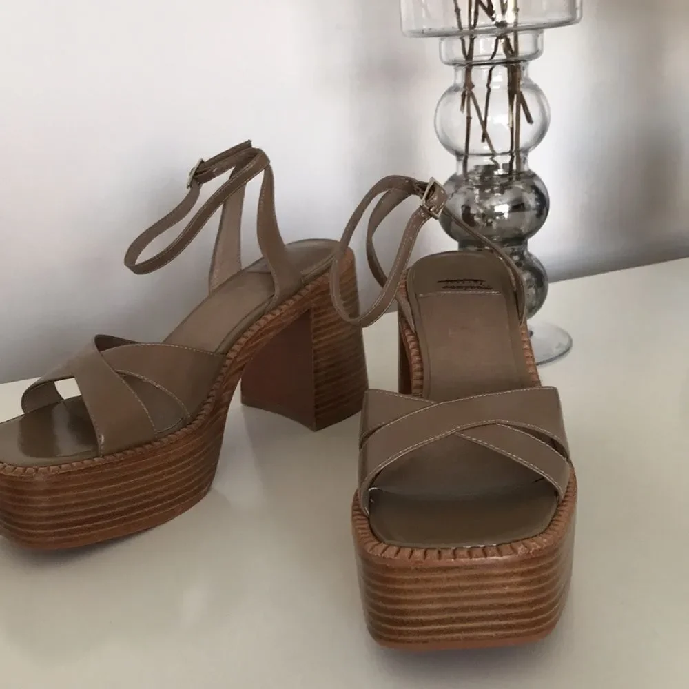 Free People x Jeffrey Campbell Naomi Platform Heels size 10